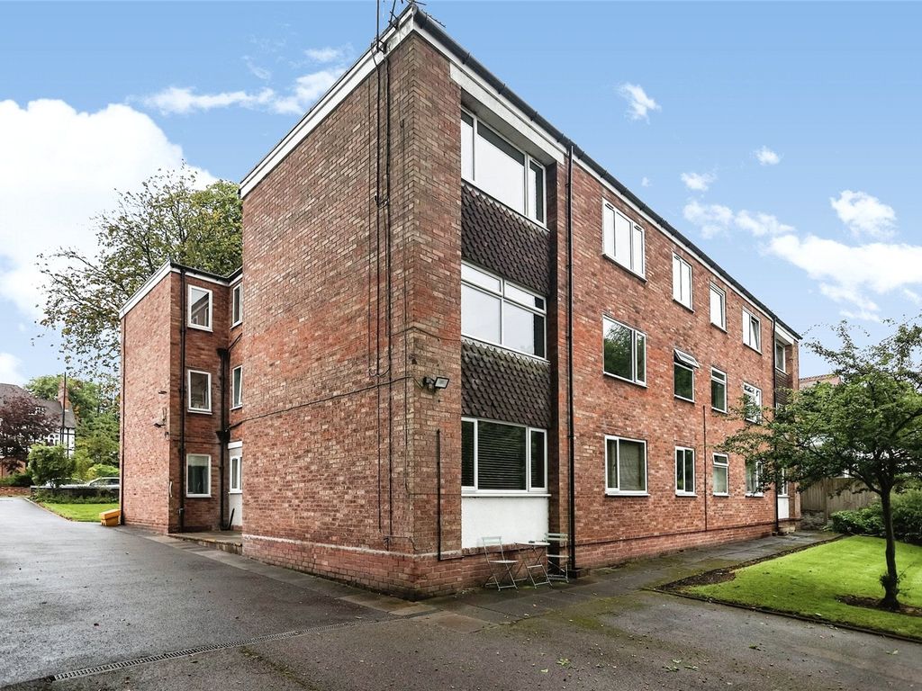 2 bed flat for sale in Doe Bank Court, 132 Lichfield Road, Sutton