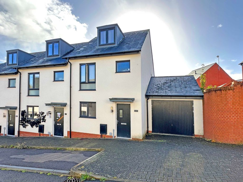 3 bed town house for sale in Old Quarry Drive, Exminster, Exeter EX6, £