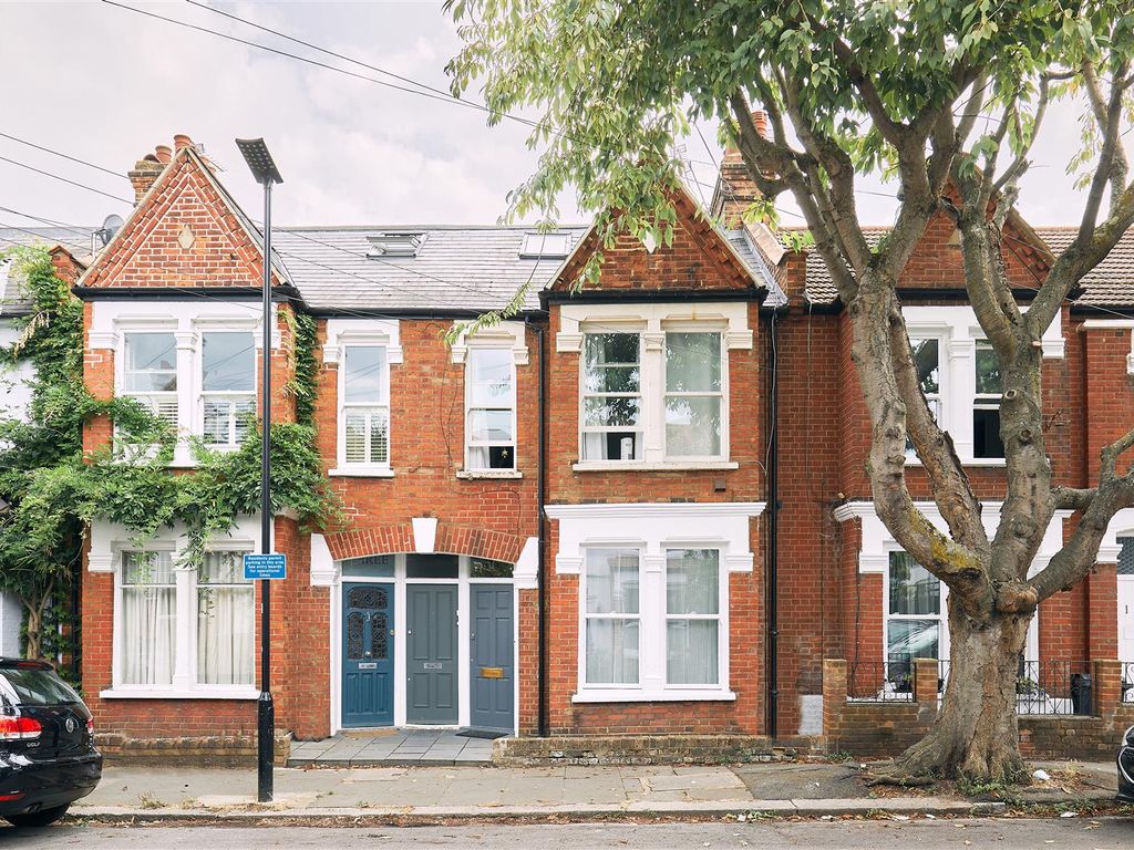 2 bed flat to rent in Geraldine Road, Chiswick W4, £2,250 pcm Zoopla