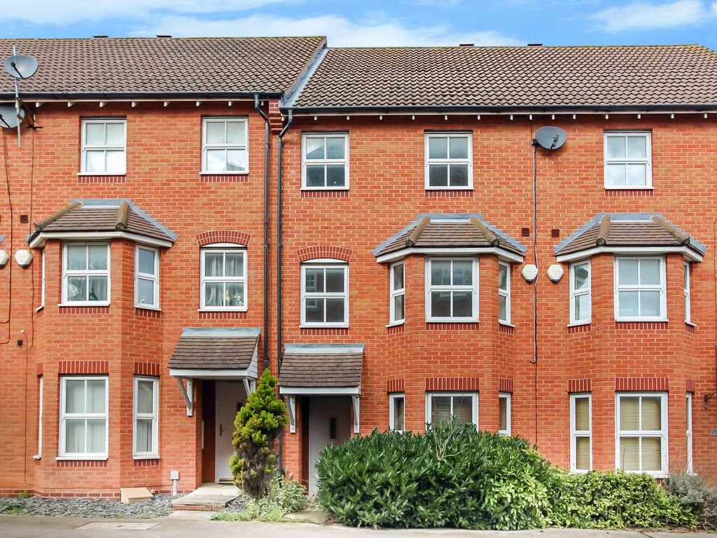 3 bed semidetached house for sale in Wilce Avenue, Wellingborough NN8