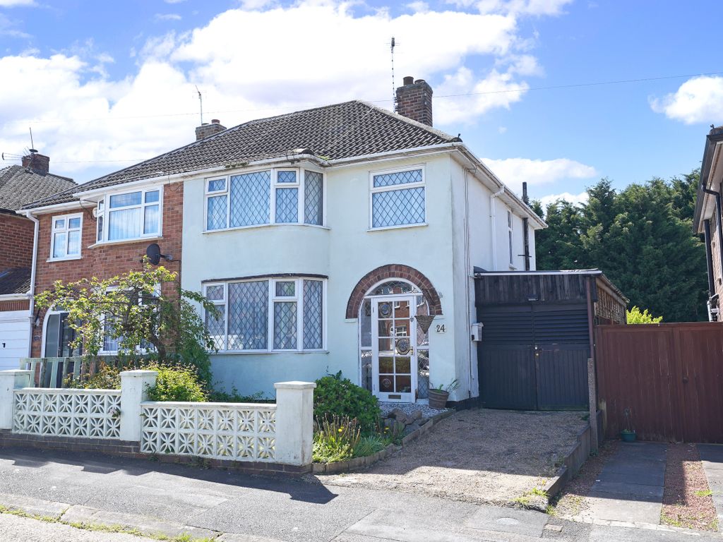3 bed semidetached house for sale in Chislehurst Avenue, Leicester