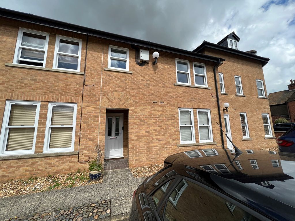 2 bed flat to rent in The Croft, Stamford PE9 Zoopla