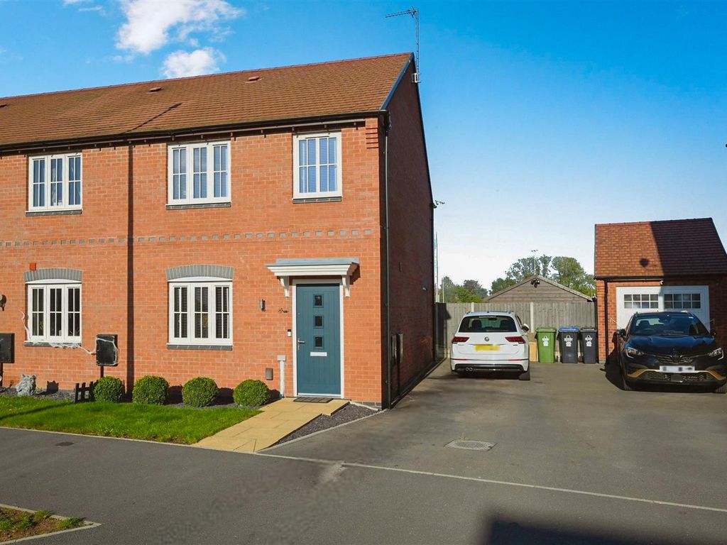 3 bed end terrace house for sale in Elborow Way, Cawston, Rugby CV22, £