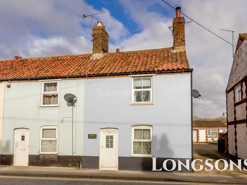 2 bed end terrace house to rent in Lynn Road, Swaffham PE37, £750 pcm