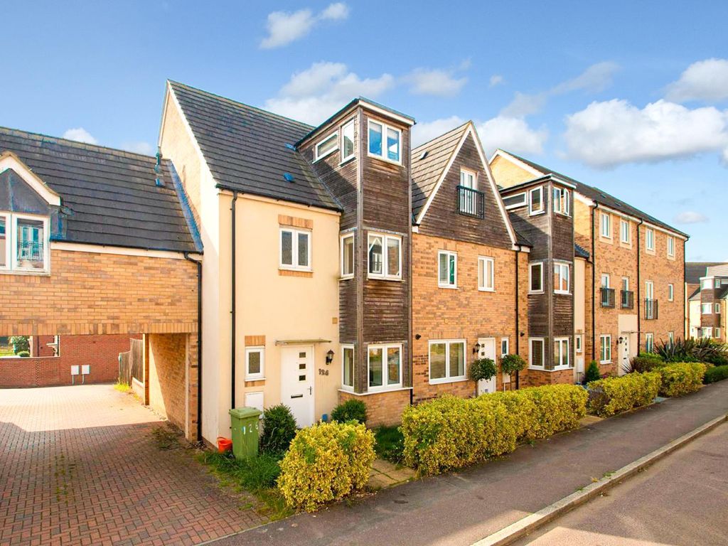 4 bed town house to rent in Fonda Meadows, Oxley Park, Milton Keynes