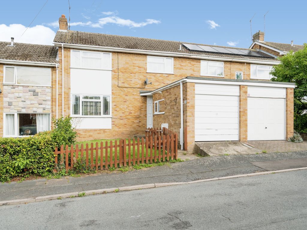 3 bed terraced house for sale in Anthony Drive, Norwich, Norfolk NR3, £