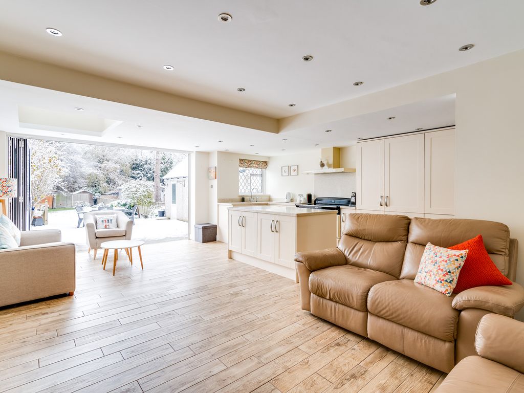 Courtfield Rise, West Wickham, Kent BR4  