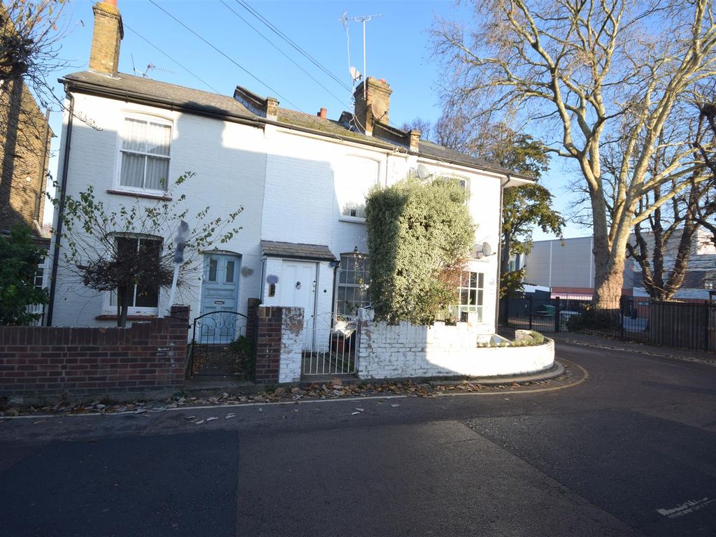 2 bed terraced house to rent in Lion Road, Twickenham TW1 Zoopla