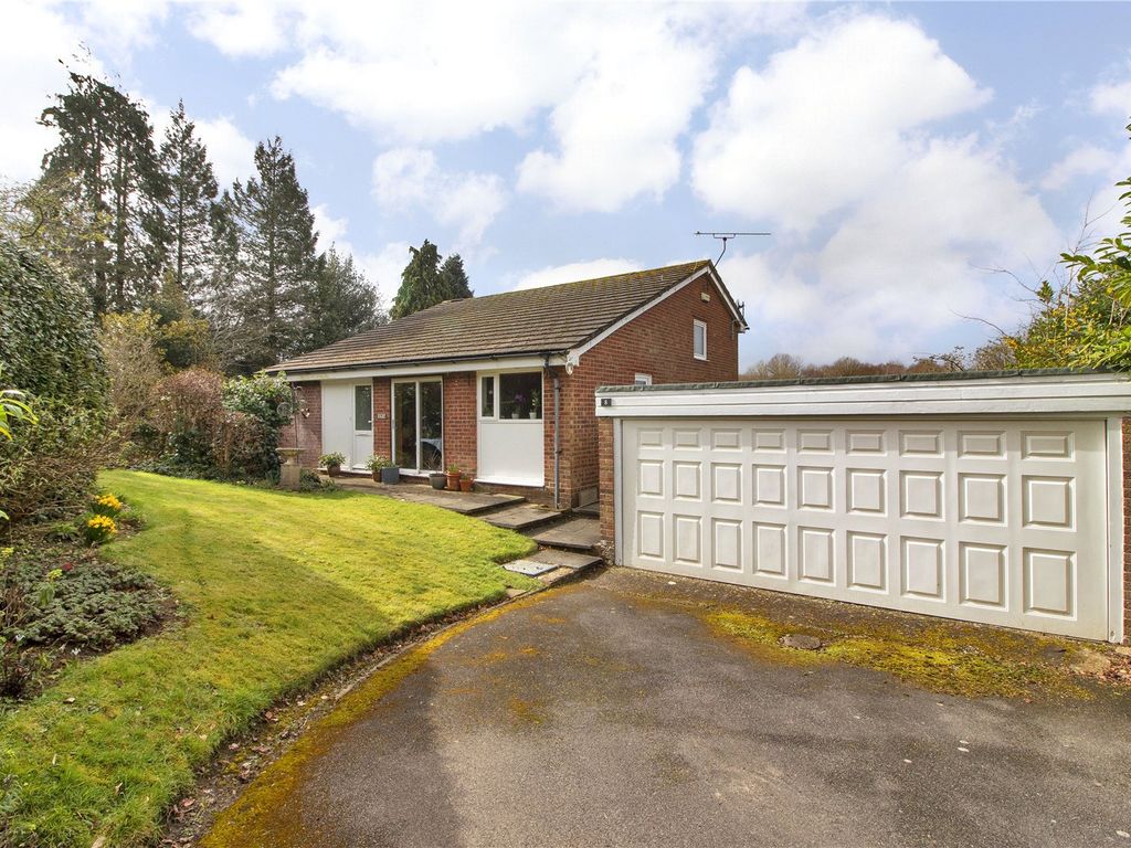3 bed detached house for sale in Middlings Rise, Sevenoaks, Kent TN13