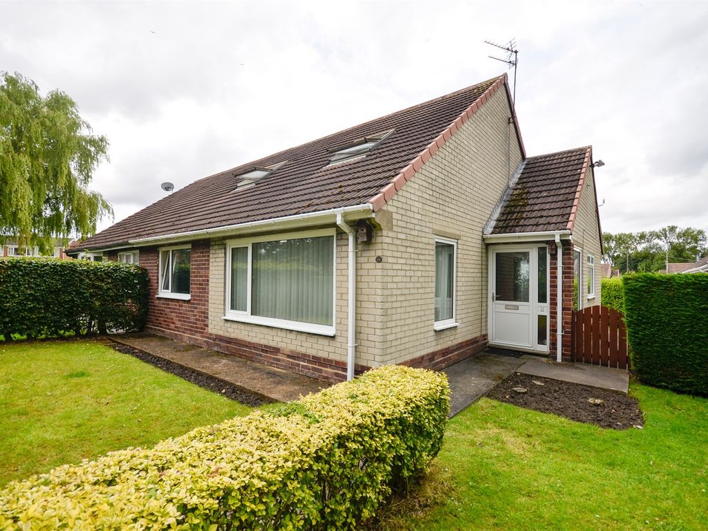 4 bed bungalow for sale in Acacia Grove, Hebburn NE31, £128,750 Zoopla
