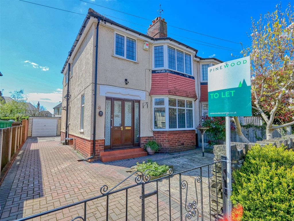 3 bed semidetached house to rent in Lucas Road, Newbold, Chesterfield