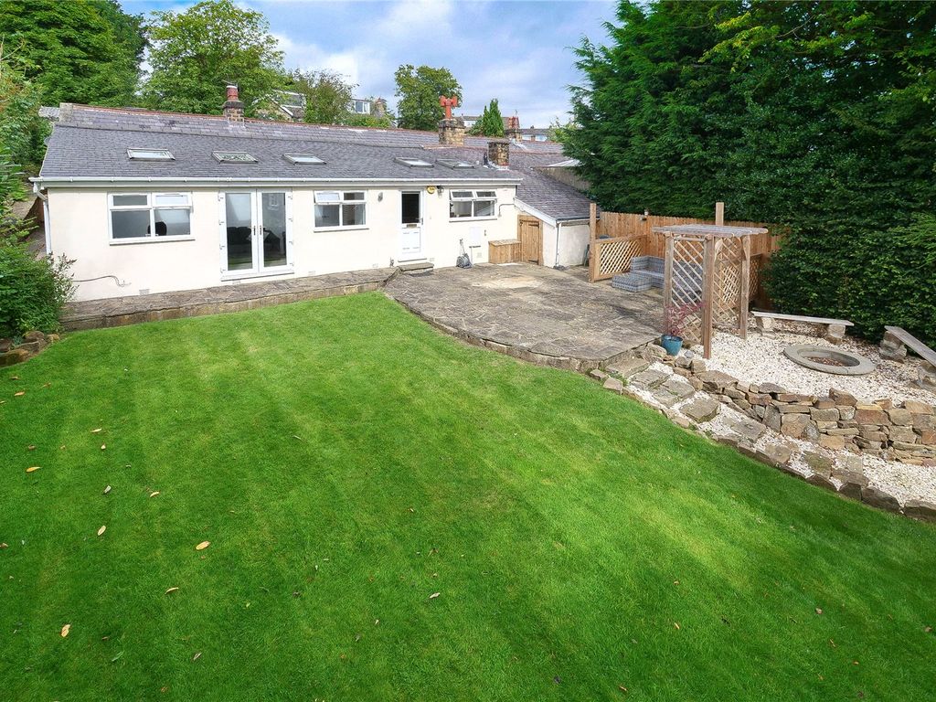 3 bed bungalow for sale in Westmoor Avenue, Baildon, Shipley, West