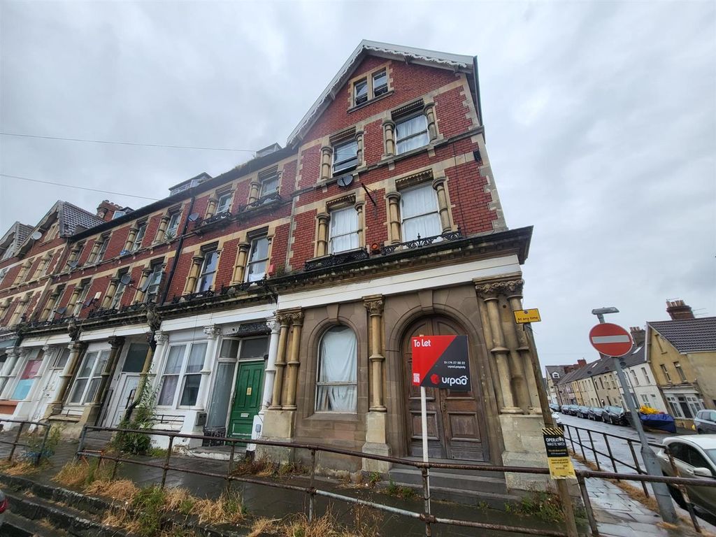 Studio to rent in Gloucester Road, Avonmouth, Bristol BS11, £825 pcm Zoopla