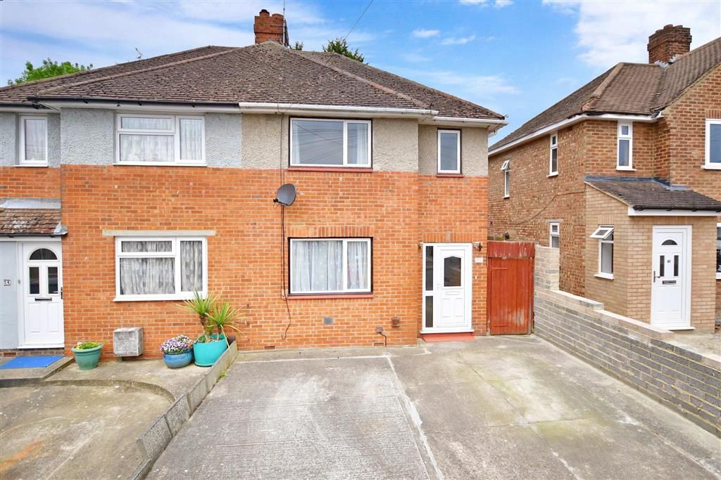 3 bed semidetached house for sale in Elaine Avenue, Strood, Rochester