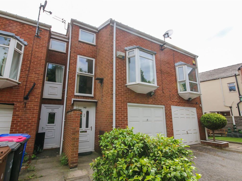 3 bed town house for sale in Worsley Road, Eccles, Manchester M30, £