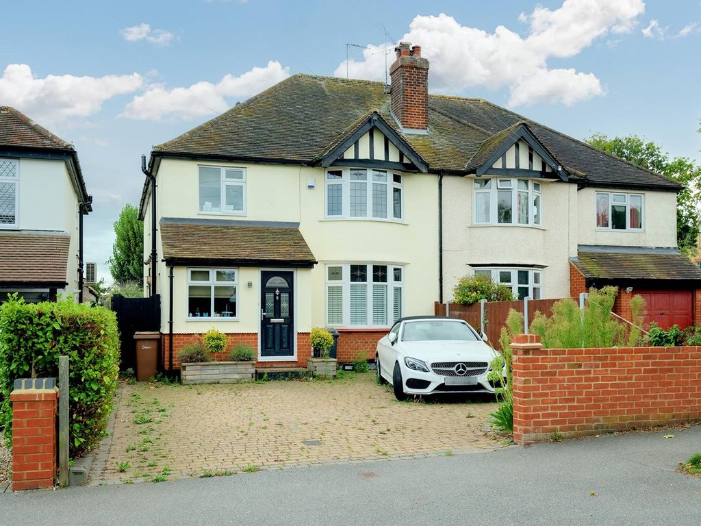 4 bed semidetached house for sale in First Avenue, Chelmsford CM1, £