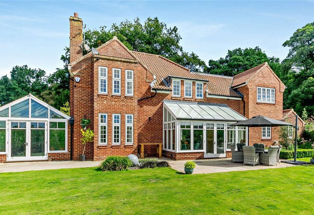 5 bed detached house for sale in Dunelm, York Road, Boroughbridge, North Yorkshire YO51, £