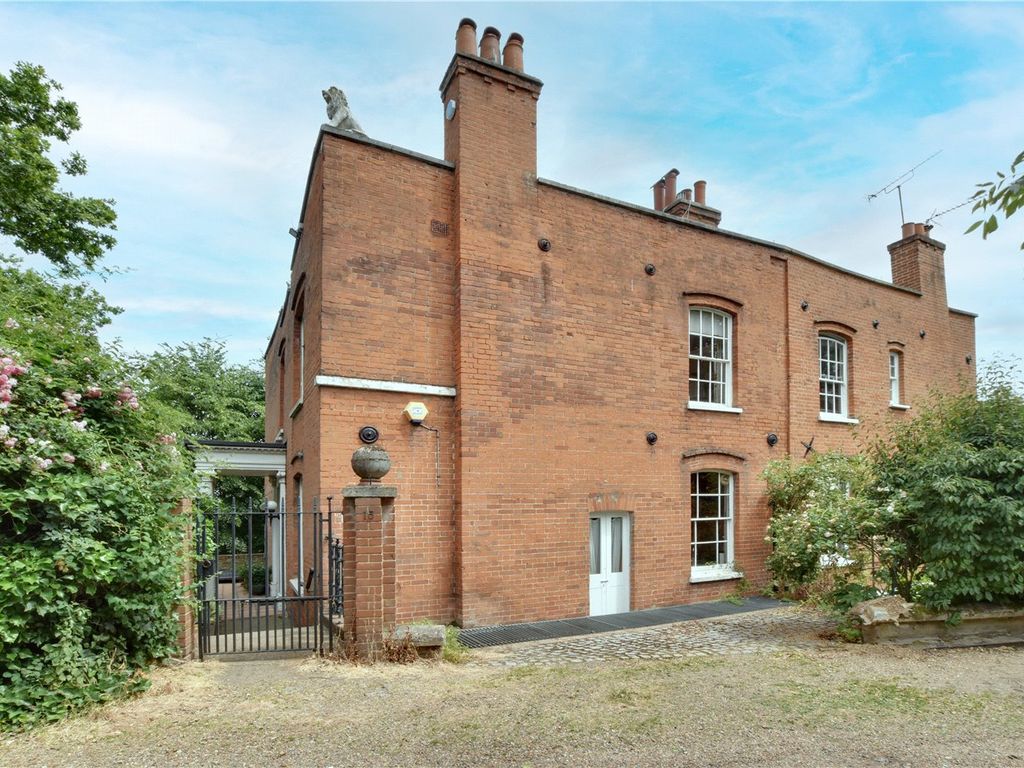 5 bed semidetached house for sale in Westgrove Lane, Greenwich, London