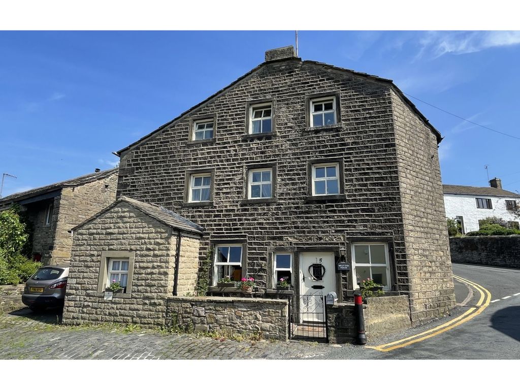 5 bed detached house for sale in 5 Earby Road, Barnoldswick BB18 Zoopla