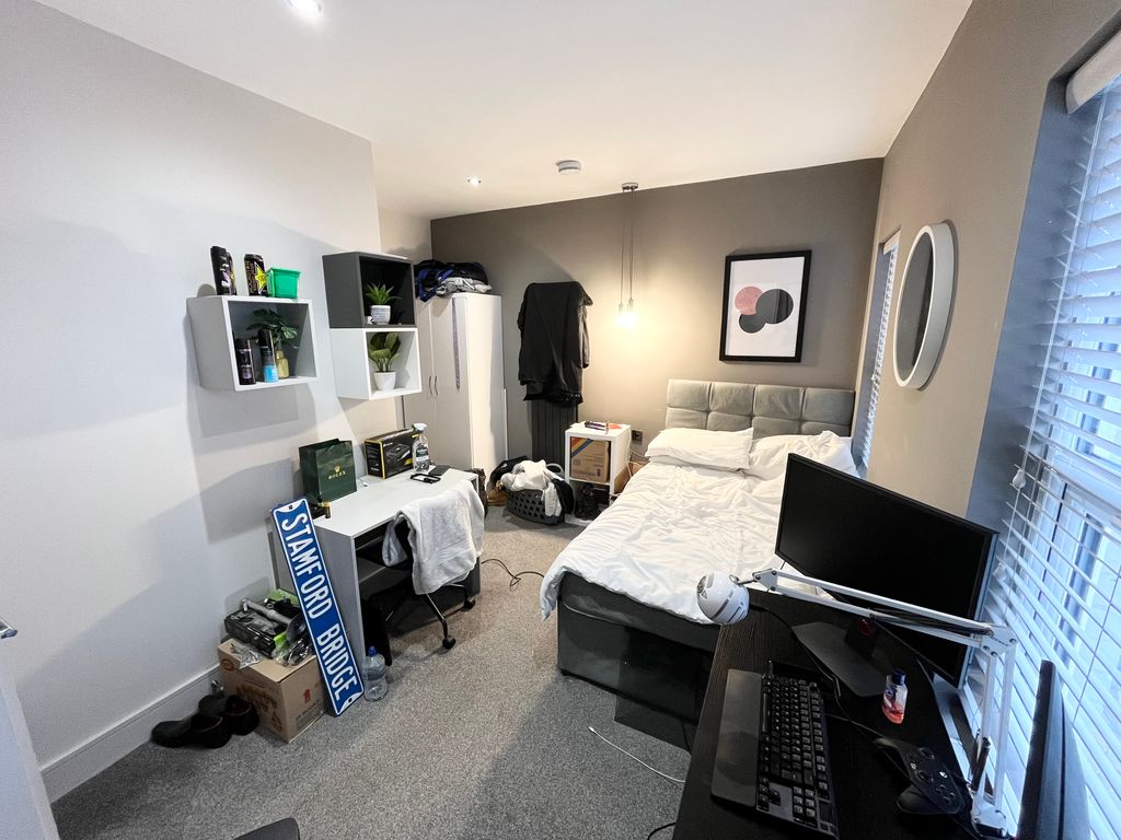 Studio to rent in Dogsthorpe Road, Room 1, Peterborough PE1 Zoopla