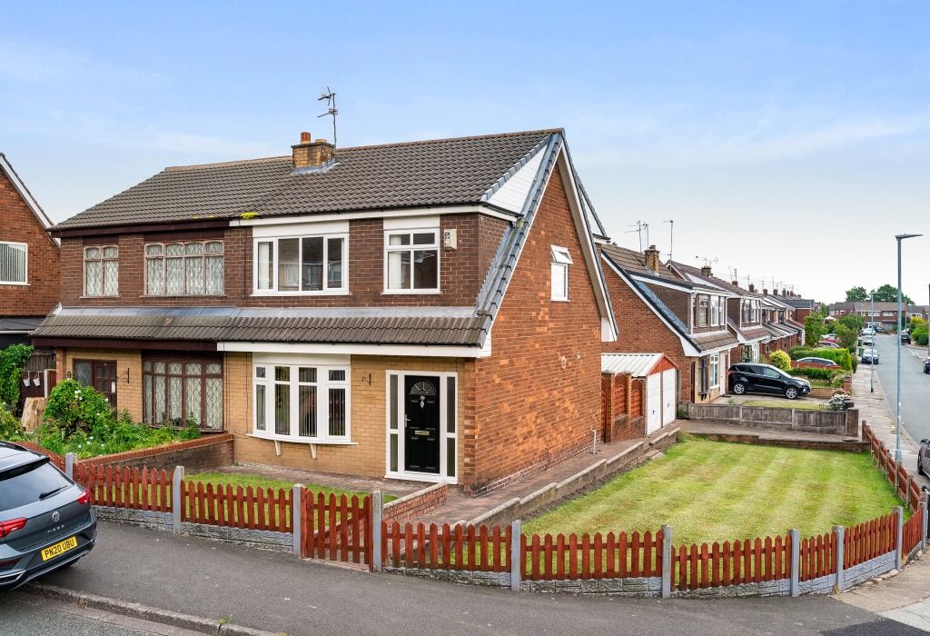 3 bed semidetached house for sale in Hinckley Road, Laffak, St Helens