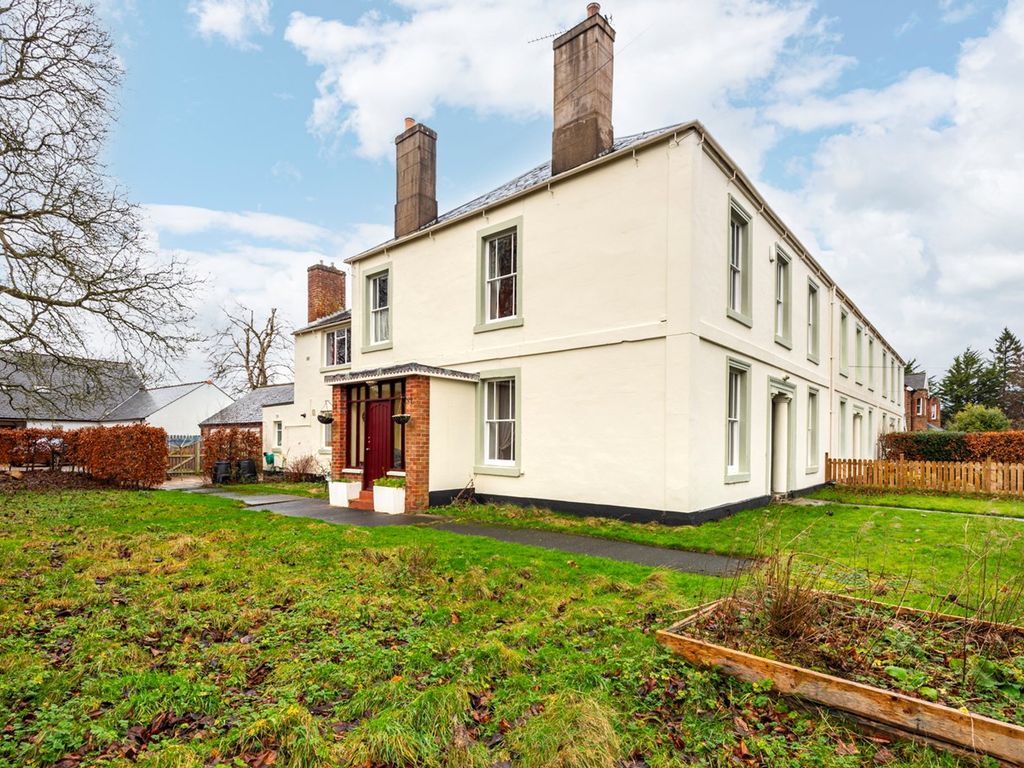 6 bed end terrace house for sale in Plains Road, Wetheral, Carlisle CA4