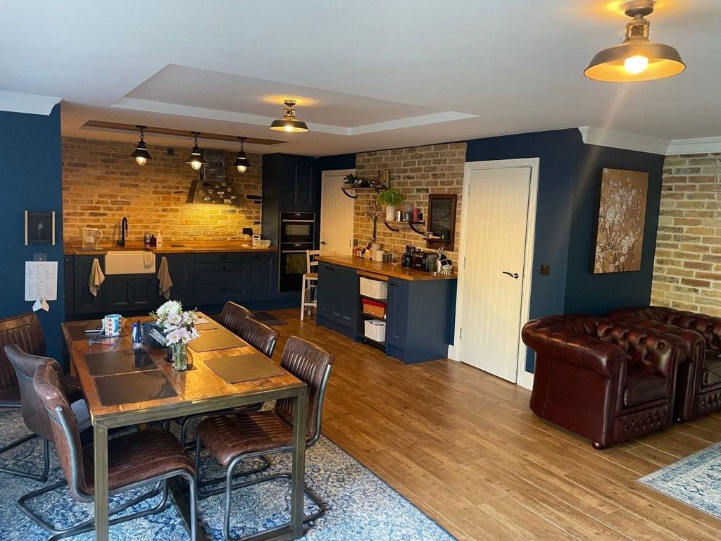 Room to rent in East Cliff Road, Tunbridge Wells TN4, £795 pcm Zoopla