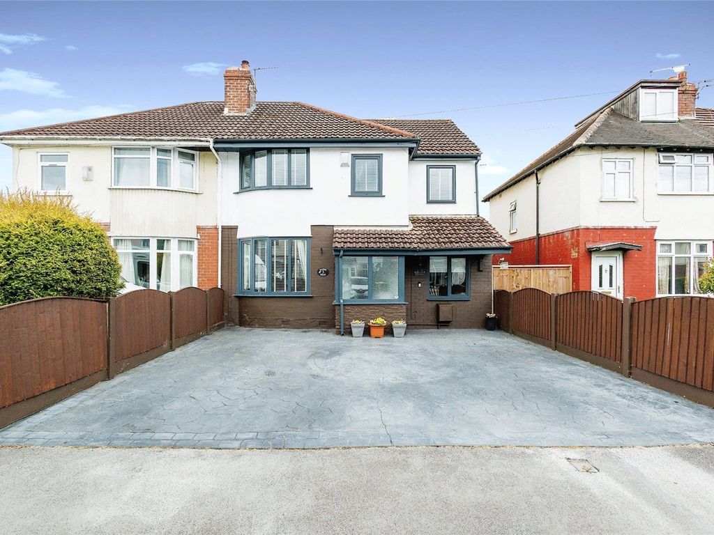 5 bed semidetached house for sale in Manor Road, Stockport, Greater