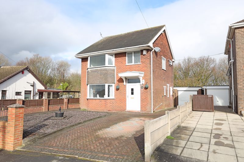 3 bed detached house for sale in Fearns Avenue, Bradwell, NewcastleUnderLyme ST5 Zoopla