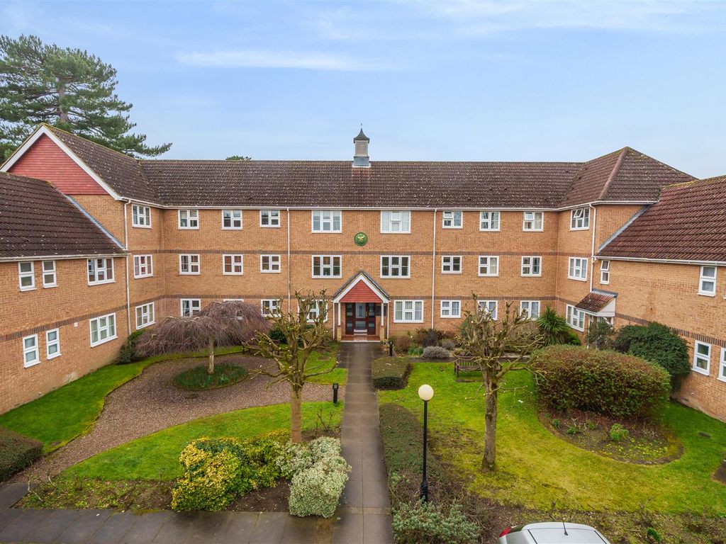 2 bed flat for sale in The Sovereigns, Queens Road, Maidstone ME16 Zoopla