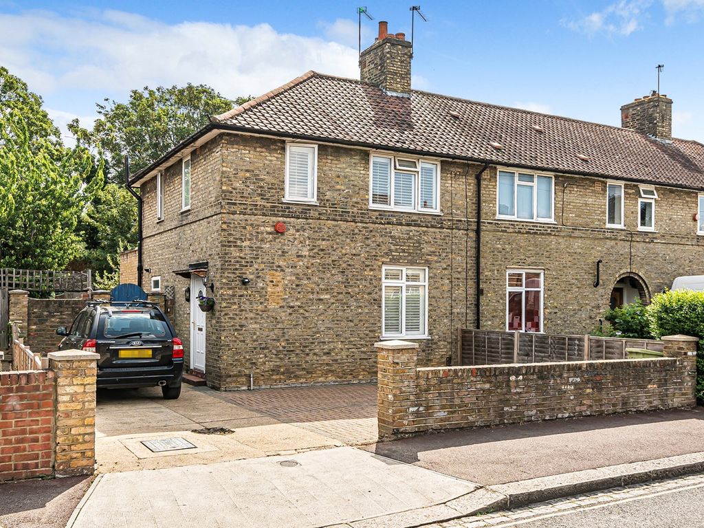 3 bed end terrace house for sale in Gravesend Road, London W12 Zoopla