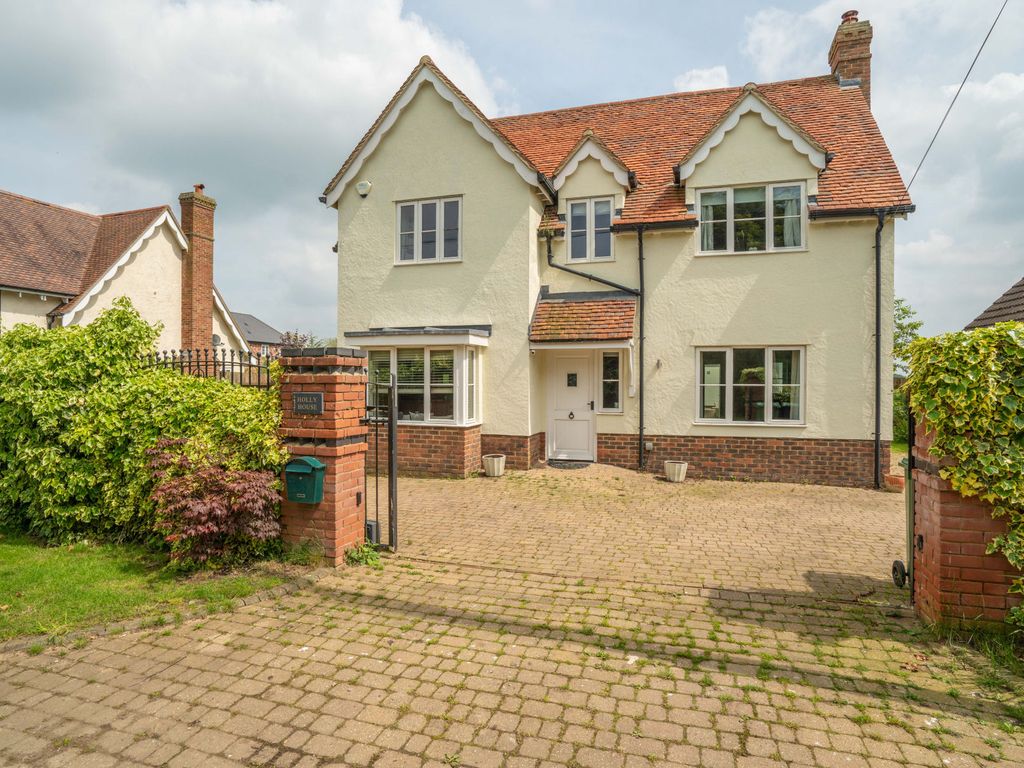 5 bed detached house for sale in Gransmore Green, Felsted CM6, £775,000