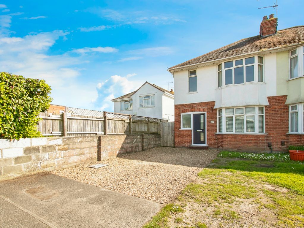 3 bed semidetached house for sale in Blandford Road, Poole BH15, £