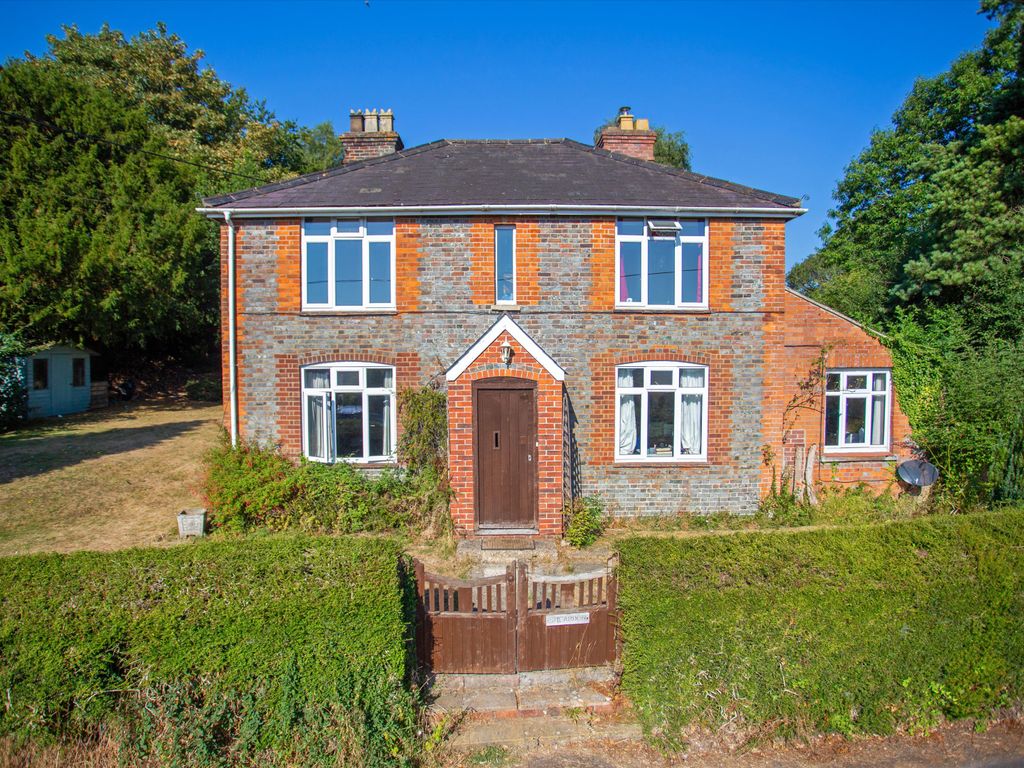 3 bed cottage for sale in Pudding Lane, Brightwalton, Newbury