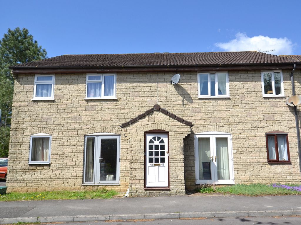 2 bed flat for sale in Wincanton, Somerset BA9, £125,000 Zoopla
