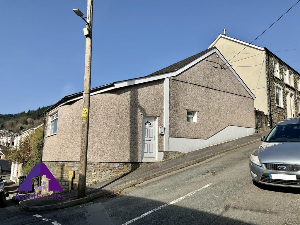 2 bed detached bungalow for sale in Hafod Fan Road, Six Bells