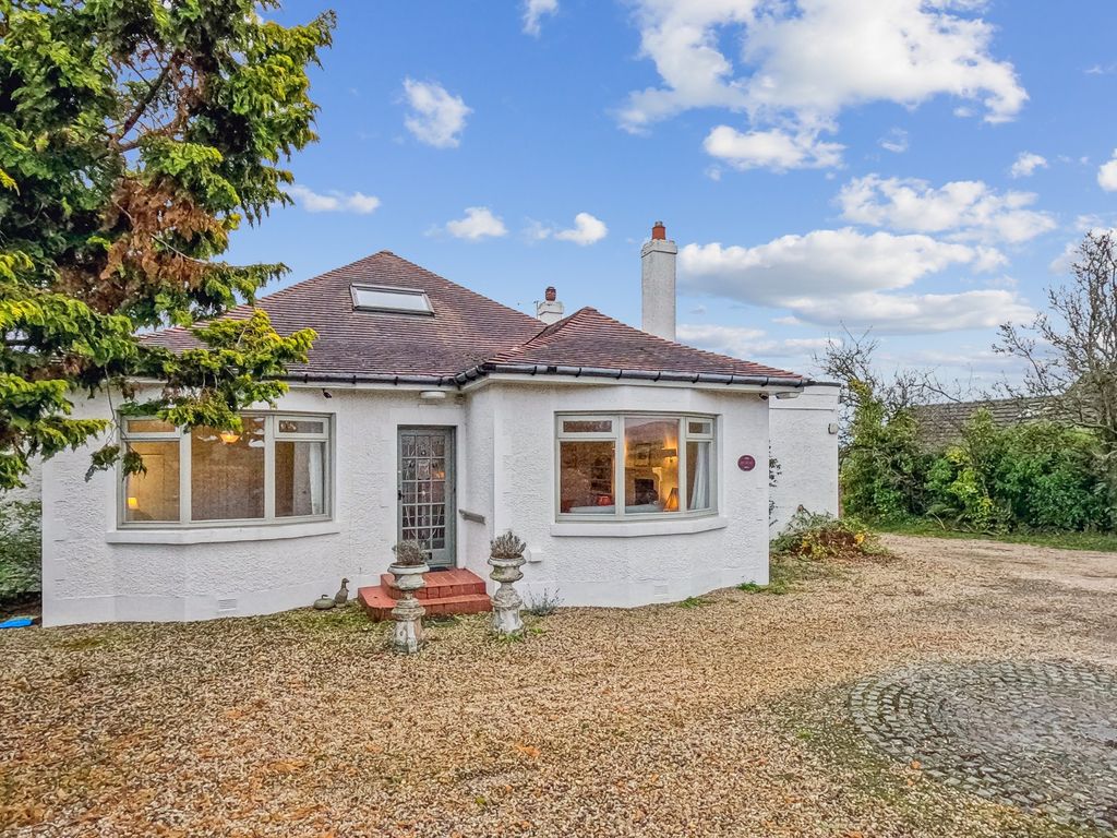 3 bed detached bungalow for sale in Balmore Road, Bardowie, East