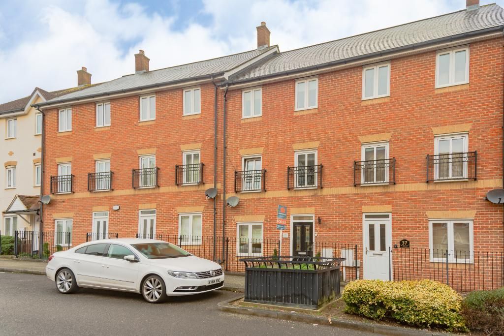 4 bed terraced house for sale in Sir John Fogge Avenue, Ashford, Kent