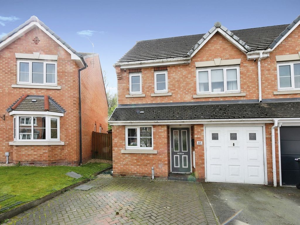 4 bed semidetached house for sale in Thrush Way, Winsford CW7, £