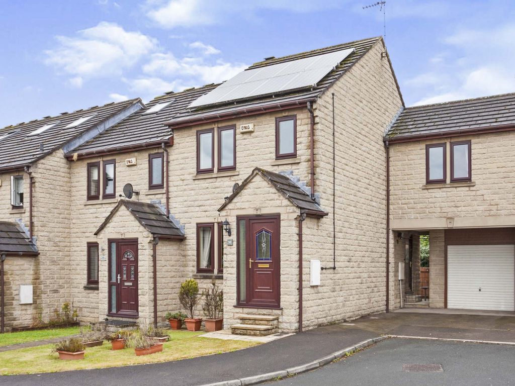 3 bed terraced house for sale in Clare Road, Cleckheaton, West