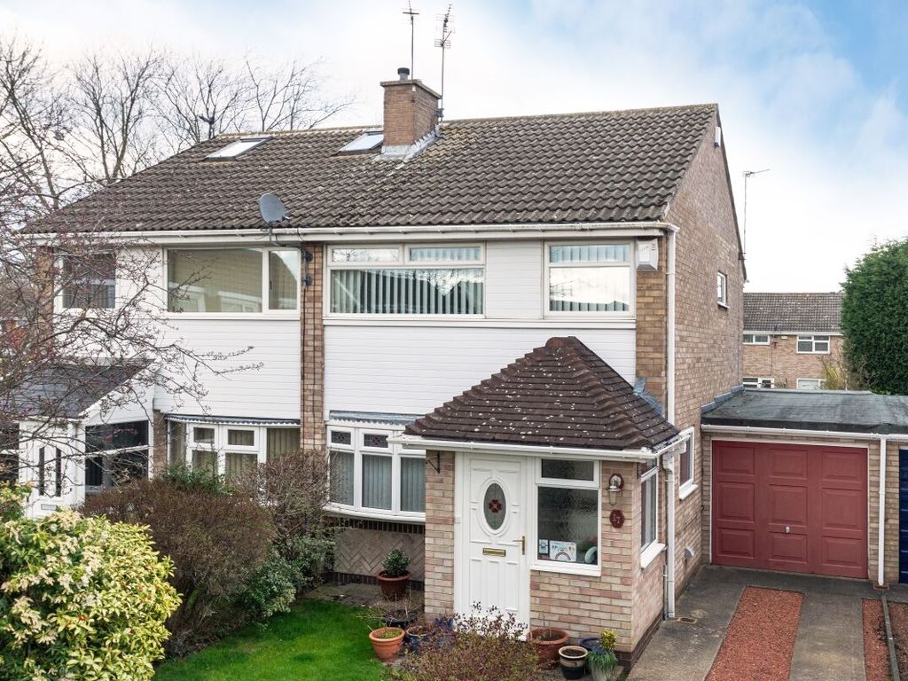 3 bed semidetached house for sale in Yeadon Court, Kingston Park