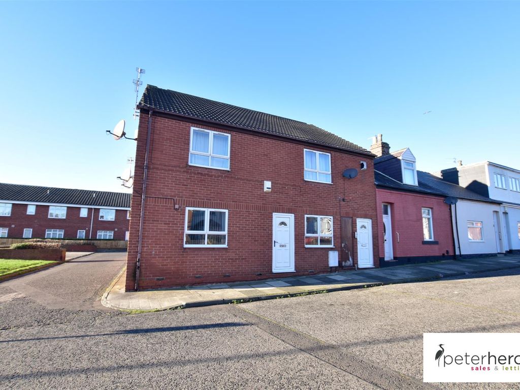 2 bed flat for sale in Carley Road, Southwick, Sunderland SR5 Zoopla
