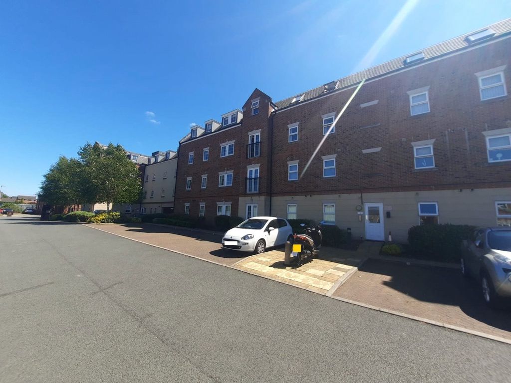 2 bed flat for sale in Beckford Court, Tyldesley, Manchester, Greater