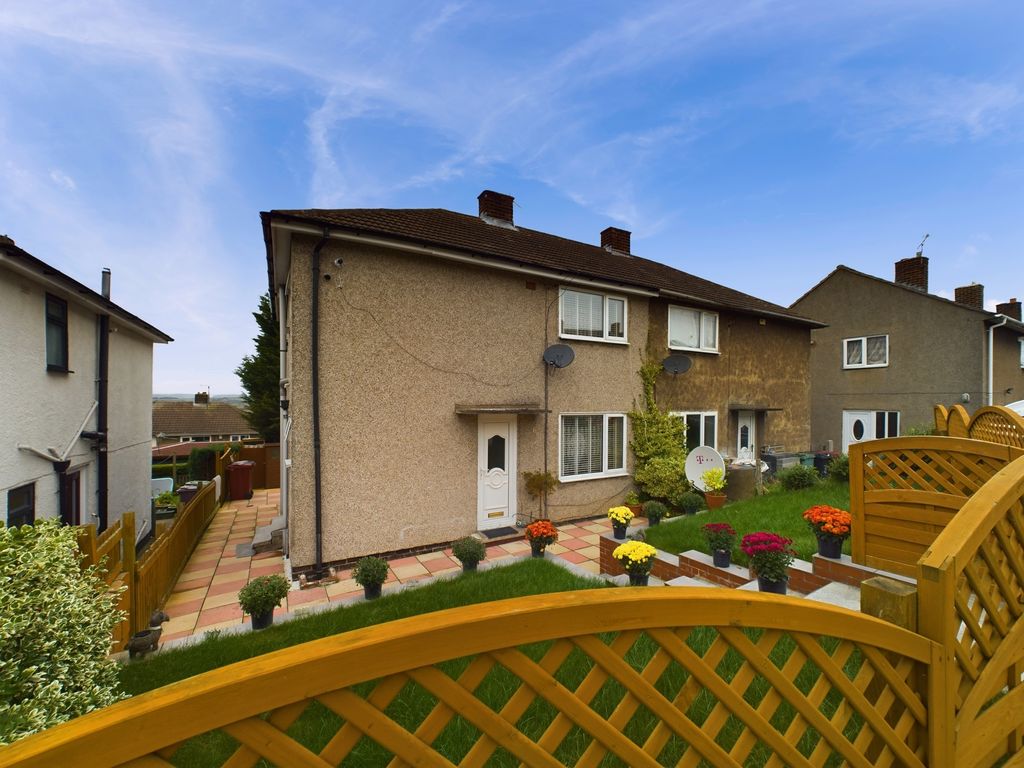 3 bed semidetached house for sale in Hyndley Road, Bolsover