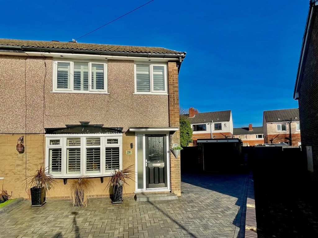 3 bed semidetached house for sale in Pennine Grove, Leigh WN7 Zoopla