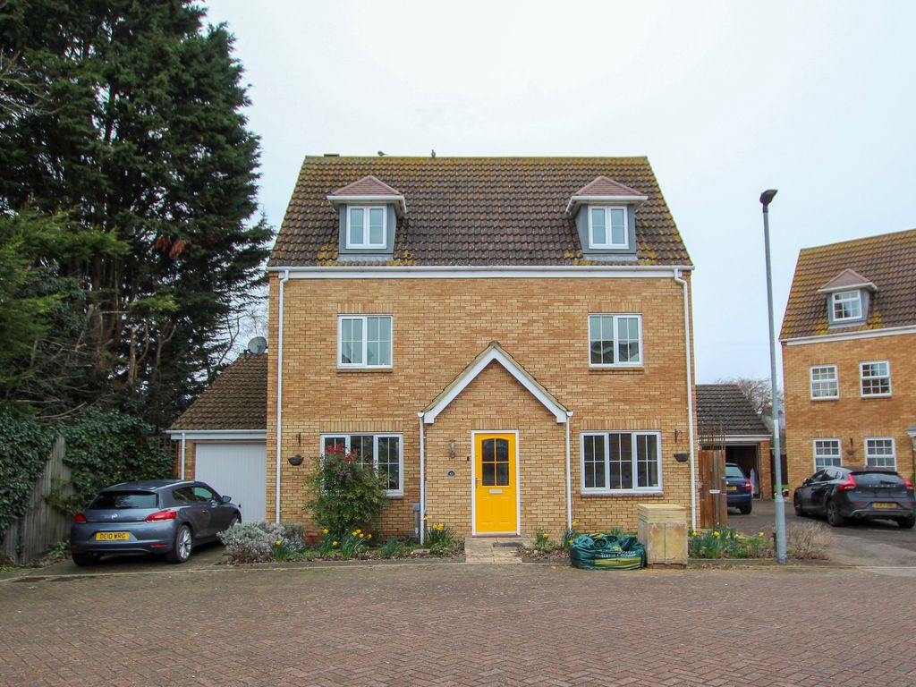 5 bed detached house for sale in Covent Garden, Willingham, Cambridge