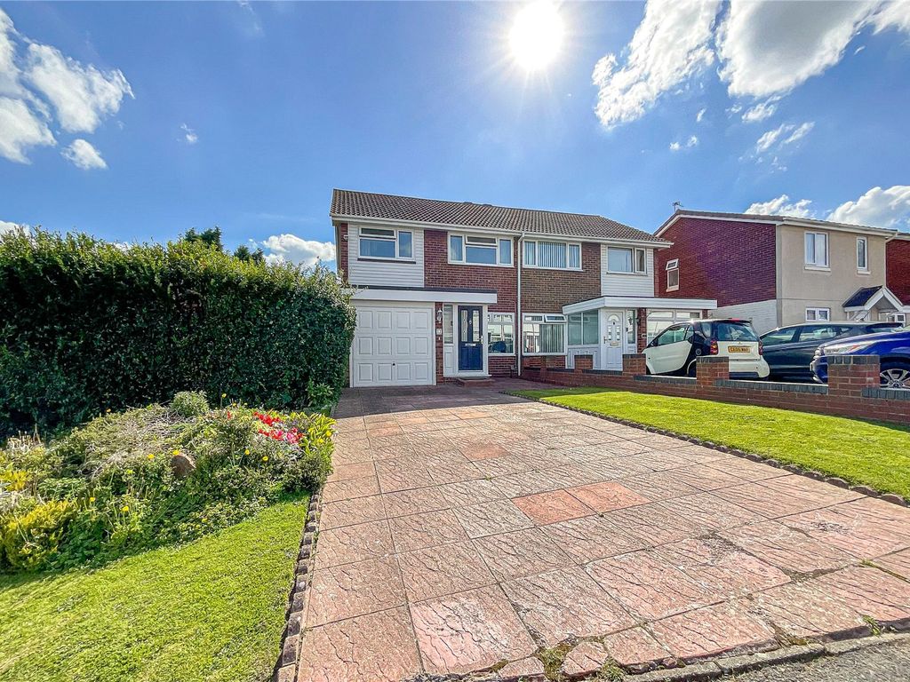 3 bed semidetached house for sale in Deltic, Tamworth, Staffordshire