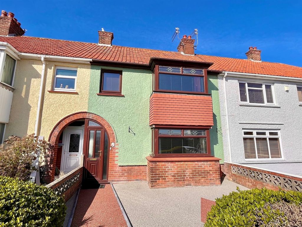 3 bed terraced house for sale in South Beach Parade, Great Yarmouth