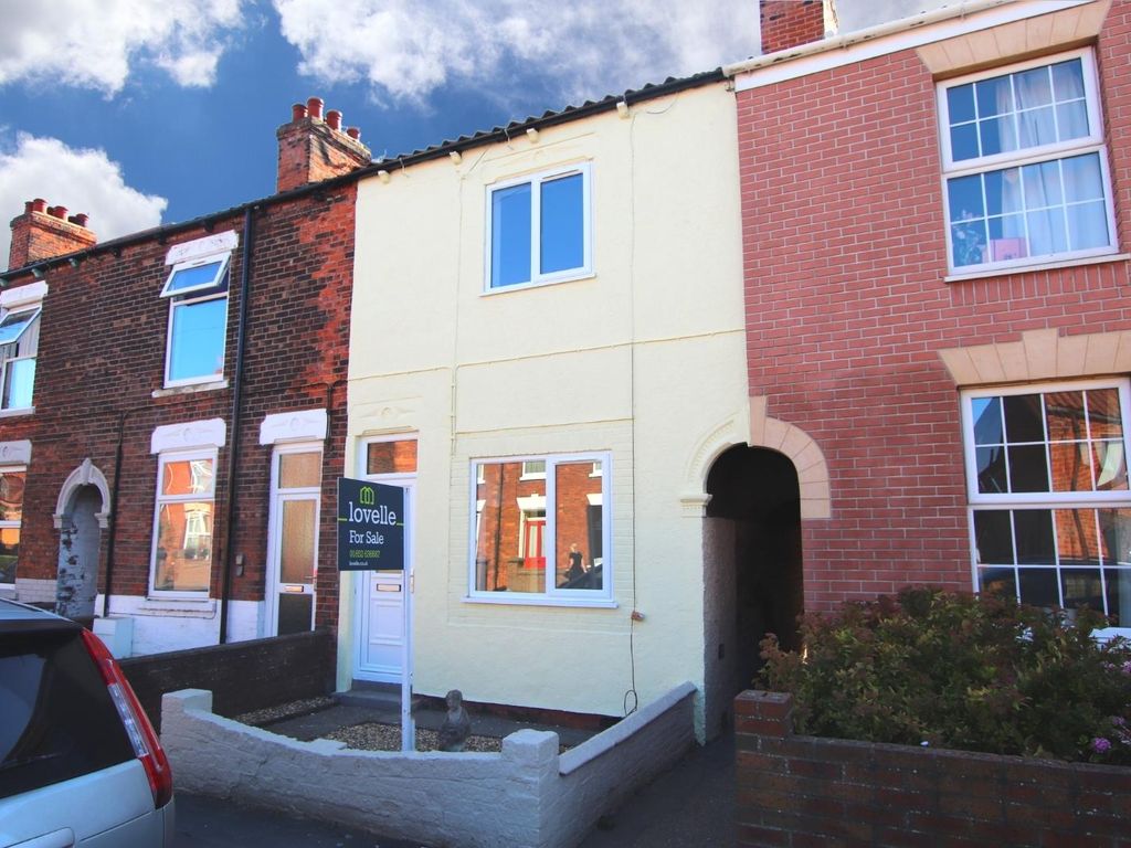 2 bed terraced house for sale in Marsh Lane, BartonUponHumber DN18
