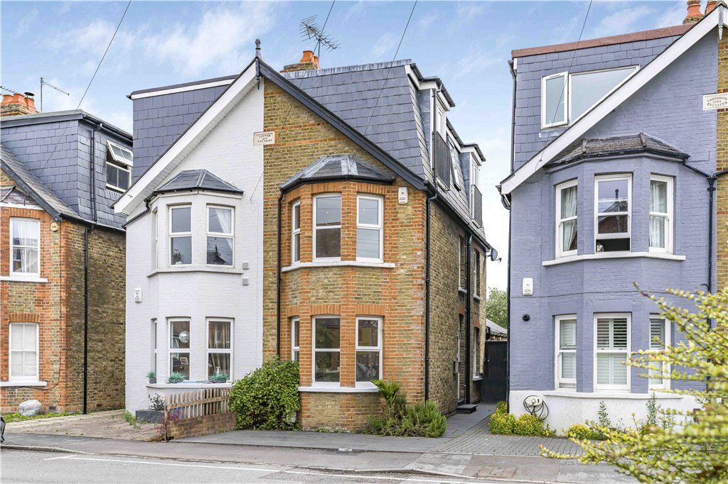 4 bed semidetached house for sale in Albany Road, Old Windsor, Windsor